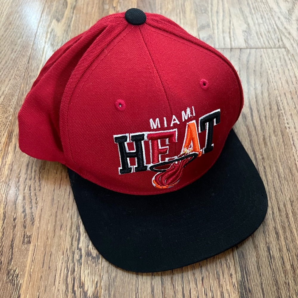 Mitchell & Ness Miami Heat Youth Hat